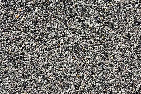 選擇瀝青生產(chǎn)廠(chǎng)家需要考慮多方面因素！